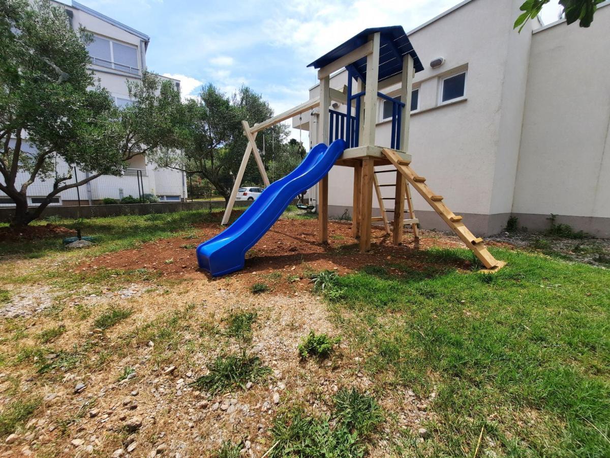 ホテル Kamp Rujno スタリグラード エクステリア 写真